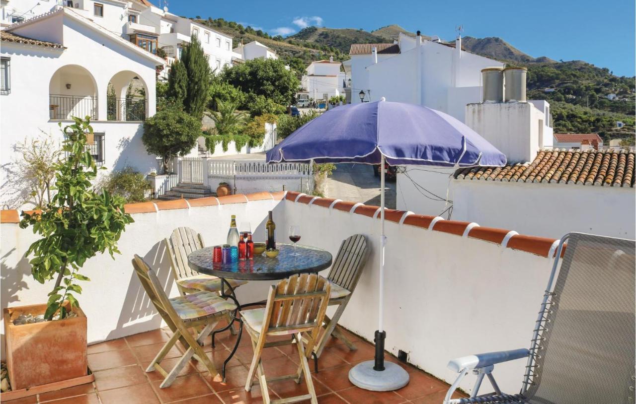 Nice Home In Canillas De Albaida With Wifi Екстериор снимка