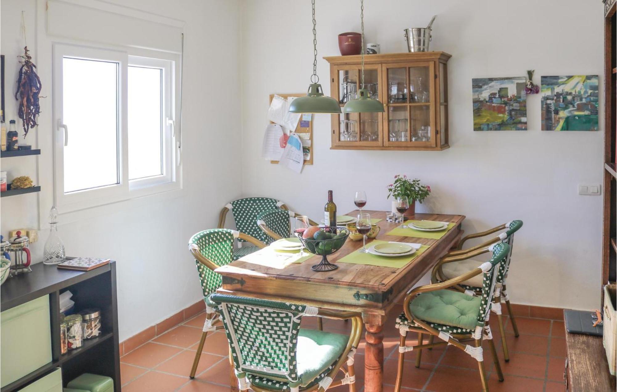 Nice Home In Canillas De Albaida With Wifi Екстериор снимка