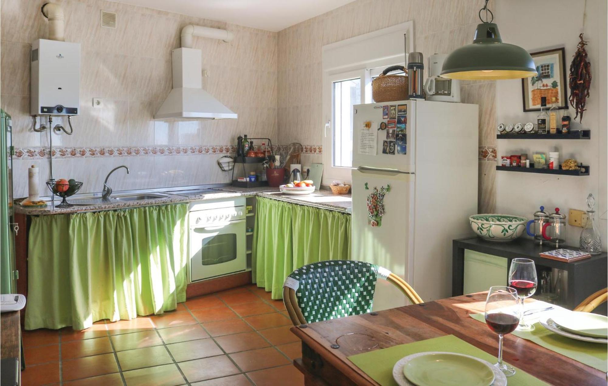 Nice Home In Canillas De Albaida With Wifi Екстериор снимка